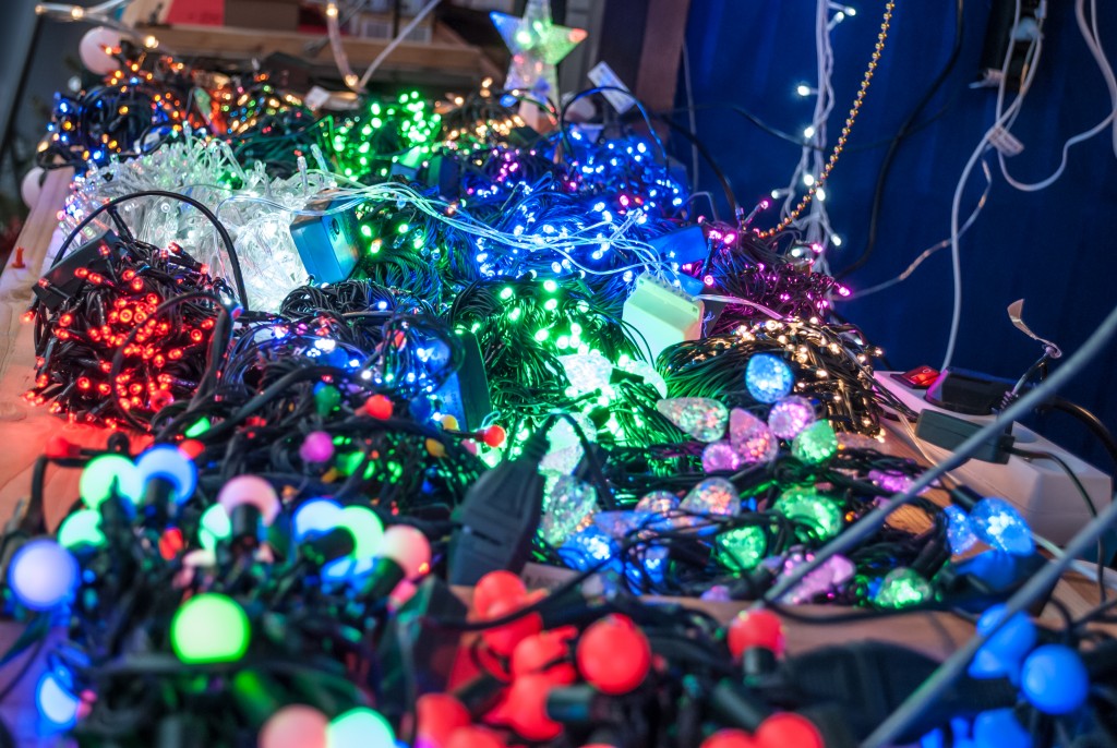 How to Use Christmas and Holiday Lights Responsibly Crown Round Table