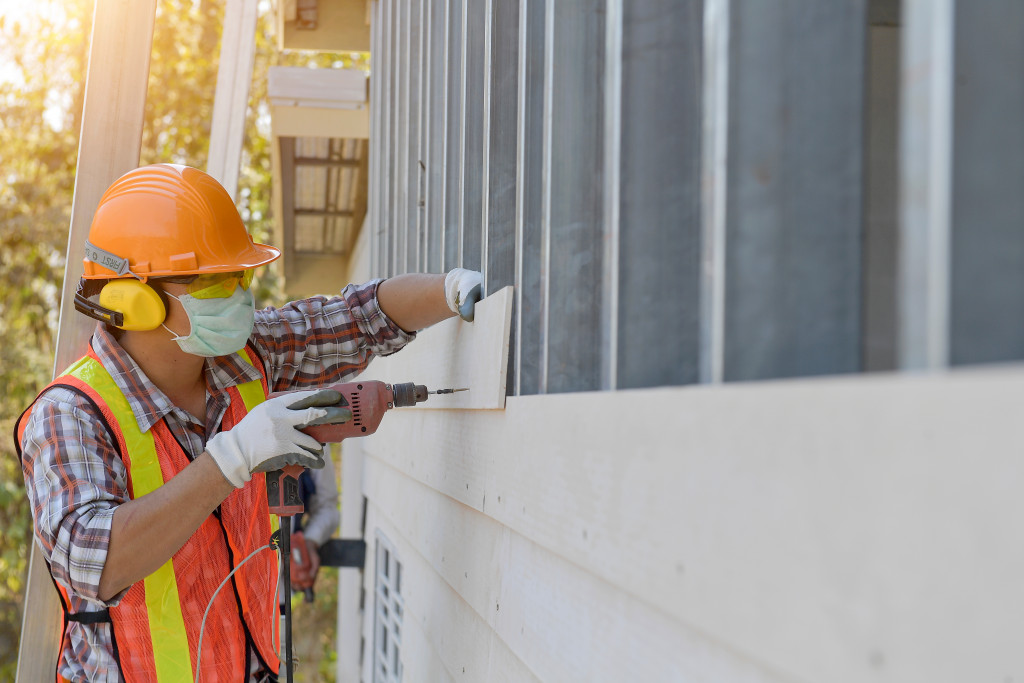 construction worker with panel