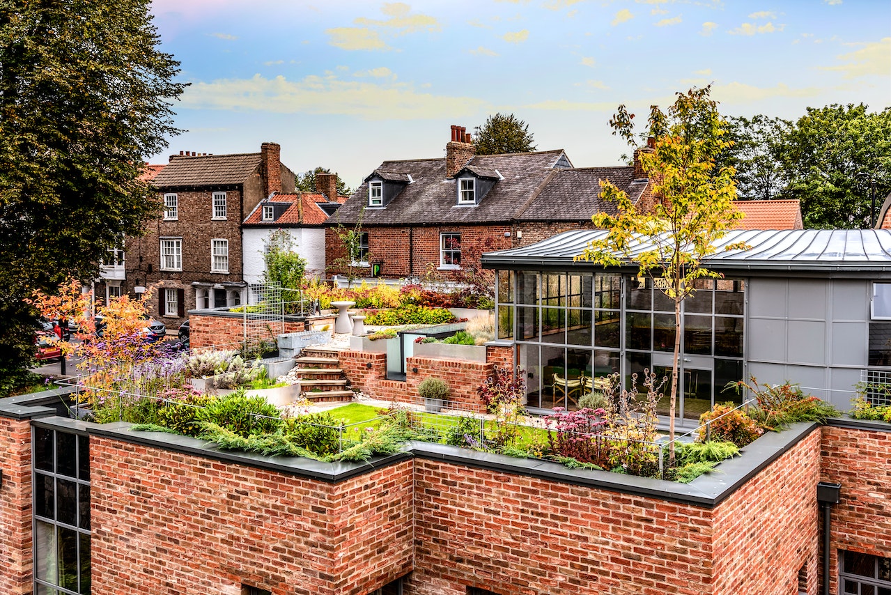 Impressive Rooftop Garden Ideas to Consider